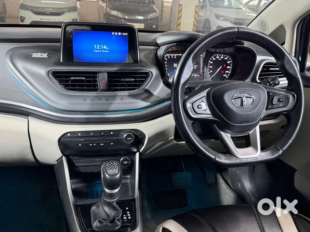 Tata Altroz Xz Plus (s), 2023, Petrol
