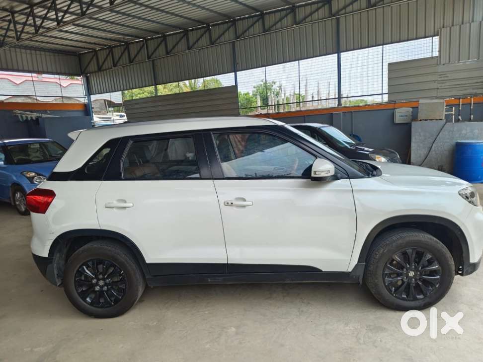 Maruti Suzuki Brezza 1.5 Zxi Smart Hybrid, 2021, Petrol