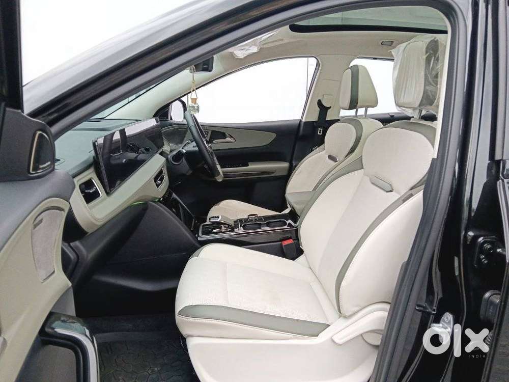 Mahindra Xev 9e Pack Three (top Model), 2025, Electric