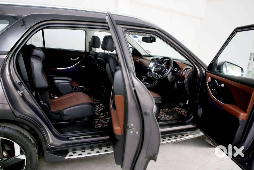 Hyundai Alcazar 2.0 Signature (o) Petrol At 6 Str, 2021, Petrol