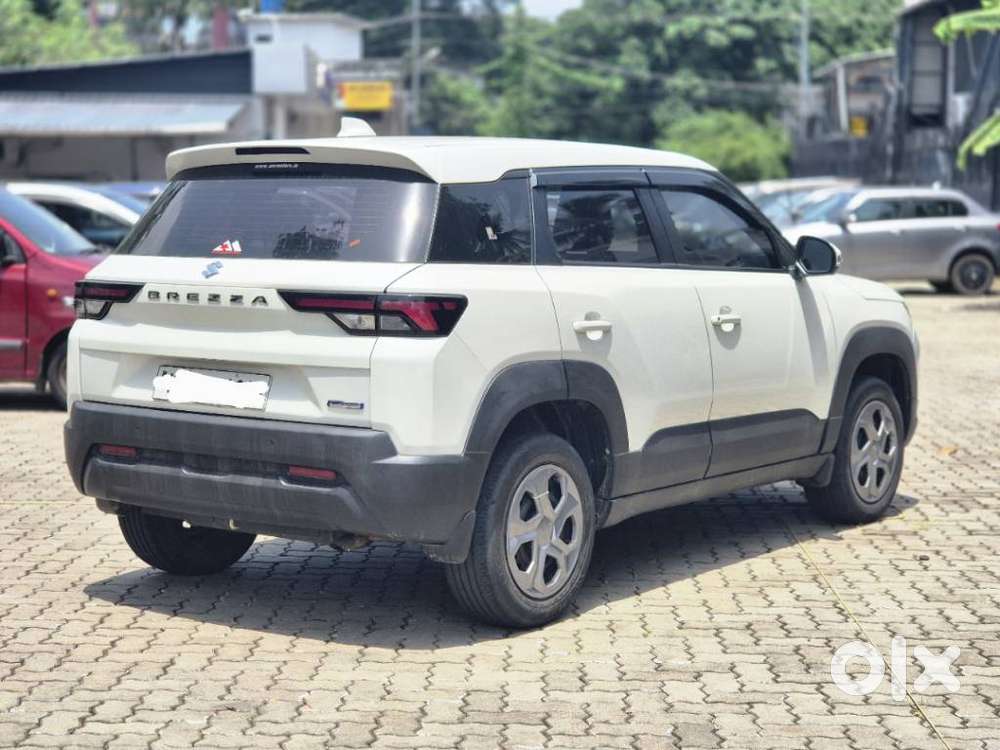 Maruti Suzuki Brezza 1.5 Vxi Smart Hybrid, 2022, Petrol