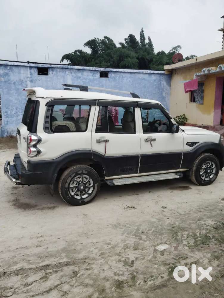 Mahindra Scorpio 2018 Drive