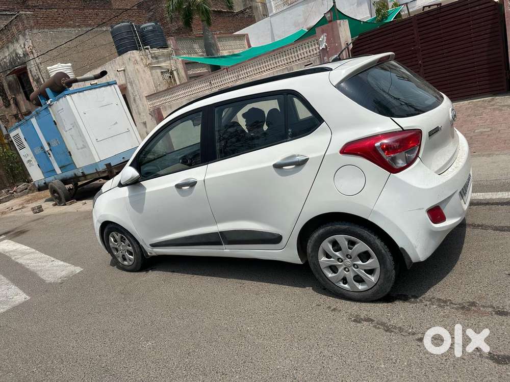 Hyundai Grand I10 2013-2016 Crdi Sportz, 2015, Diesel