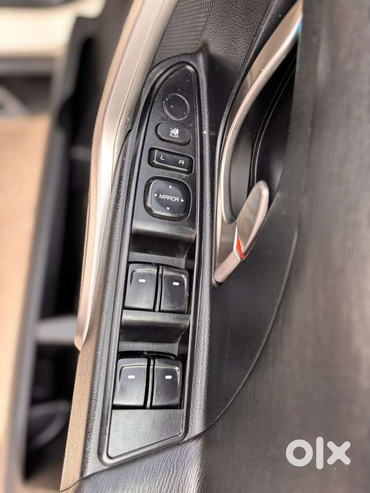 Mahindra Xuv500 W7 At, 2018, Diesel