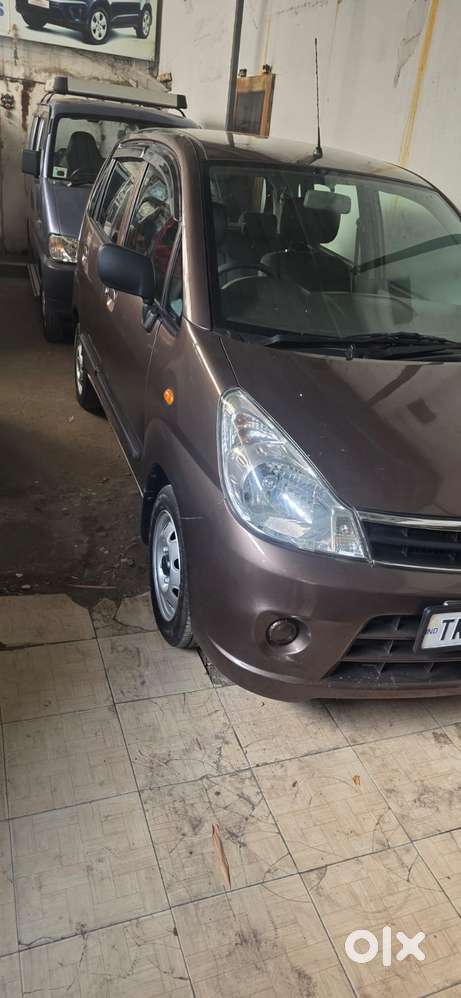 Maruti Suzuki Zen Estilo Lxi Bs Iv, 2011
