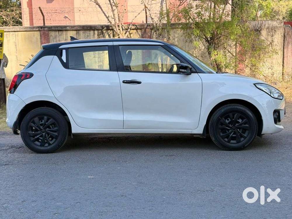 Maruti Suzuki Swift Vxi Optional, 2019, Petrol