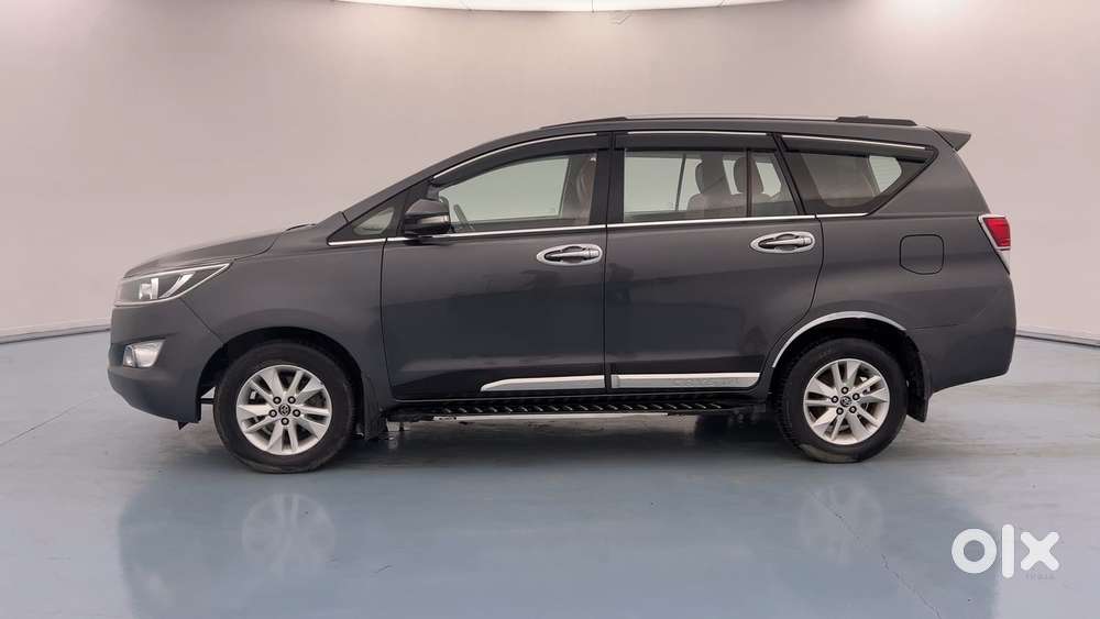 Toyota Innova Crysta [2020-ongoing] 2.4 Gx 7 Str, 2018, Diesel