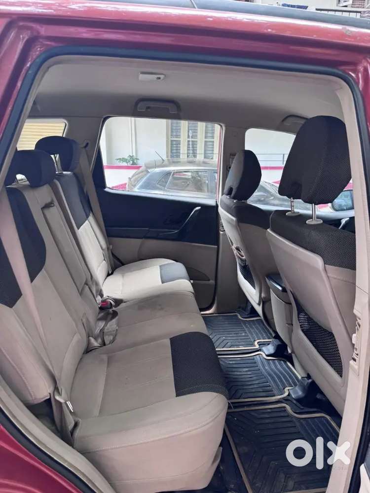 Mahindra Xuv 500, 2016 Model, Manual