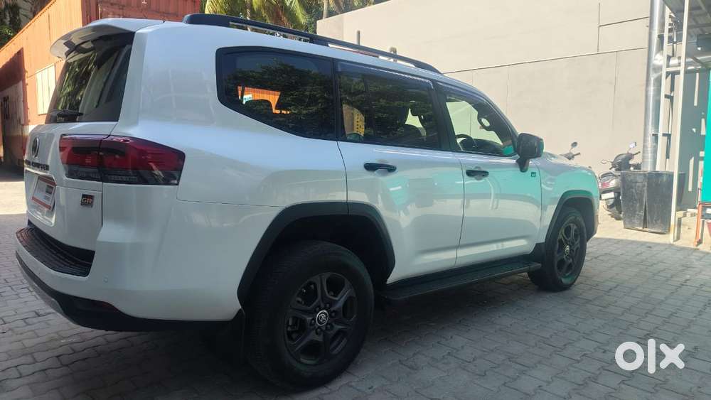 Toyota Land Cruiser 3.3 Zx Diesel, 2025