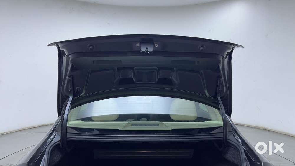 Volkswagen Vento 2010-2013 Petrol Highline At, 2021, Petrol