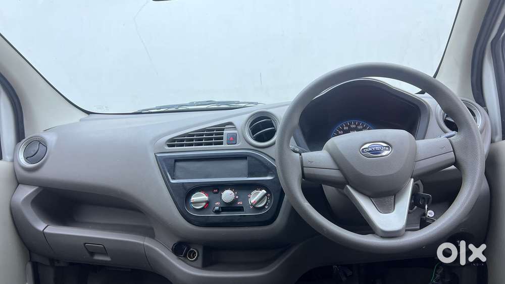 Datsun Redigo T Option, 2016, Petrol