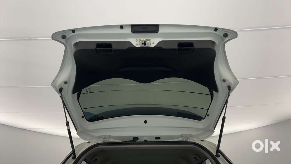 Maruti Suzuki Swift Vvt Vxi, 2023, Petrol