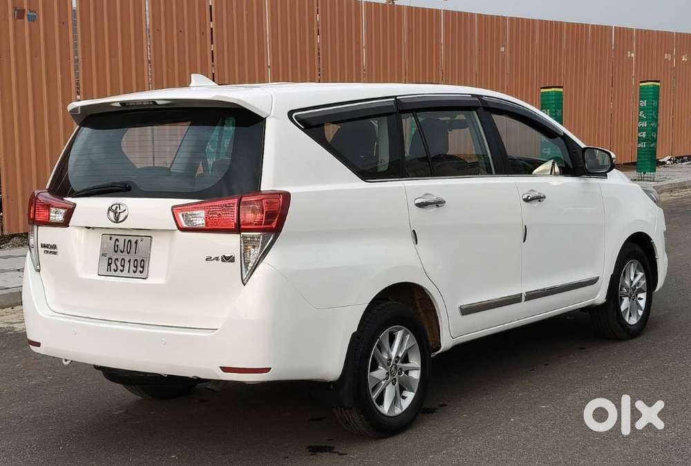 Toyota Innova Crysta 2.4 Vx Mt, 2016, Diesel