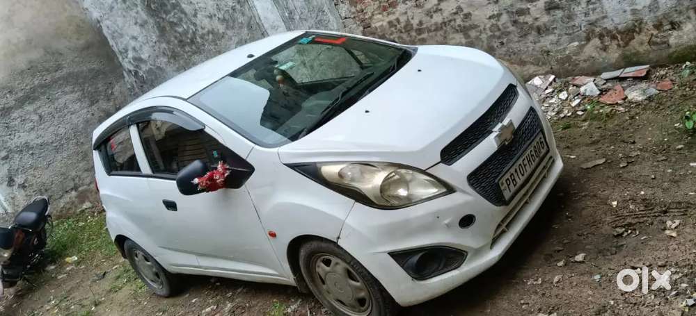 Chevrolet Beat Petrol 2015