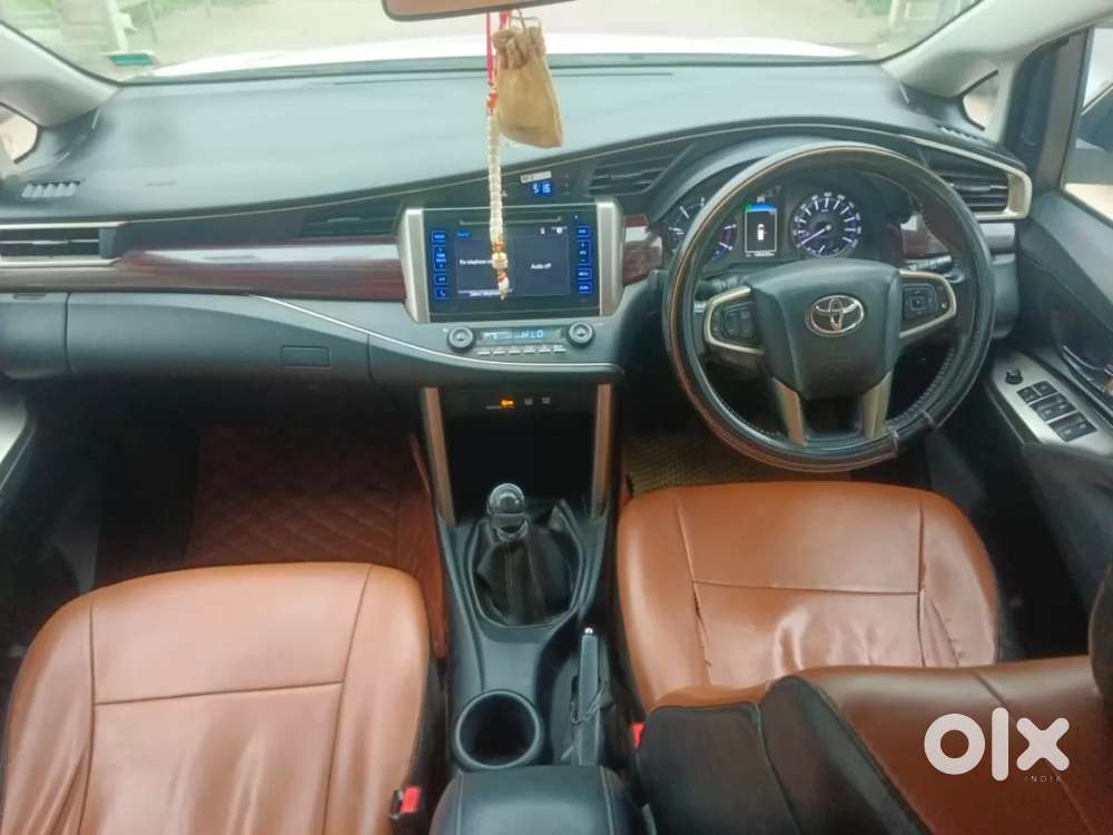 Toyota Innova Crysta 2.4 V 7 Str, 2017, Diesel
