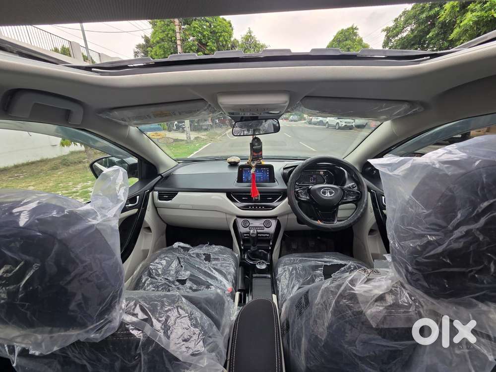 Tata Nexon 1.2 Revotron Xz Plus, 2022, Petrol