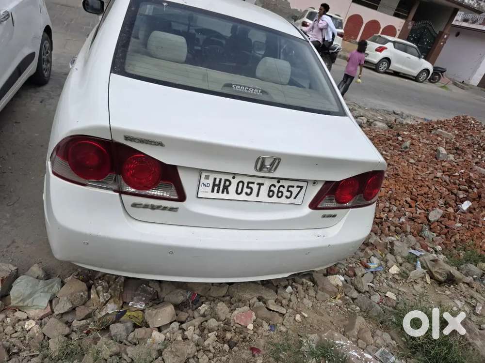 Honda Civic 2007 Cng & Hybrids 230000 Km Driven