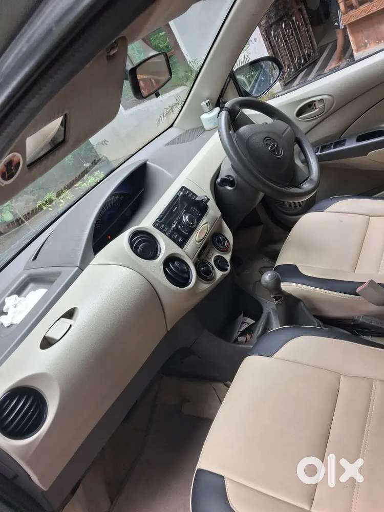 Toyota Etios Liva G 2014 Petrol