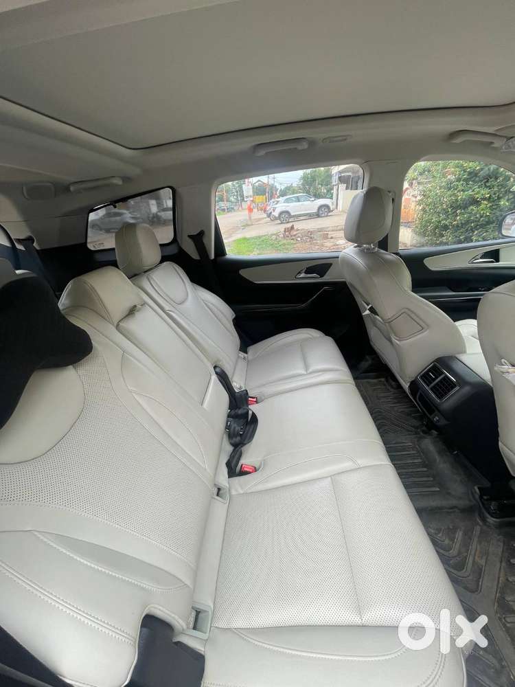 Mahindra Xuv700 2024 Diesel Ax7 Luxury Pack