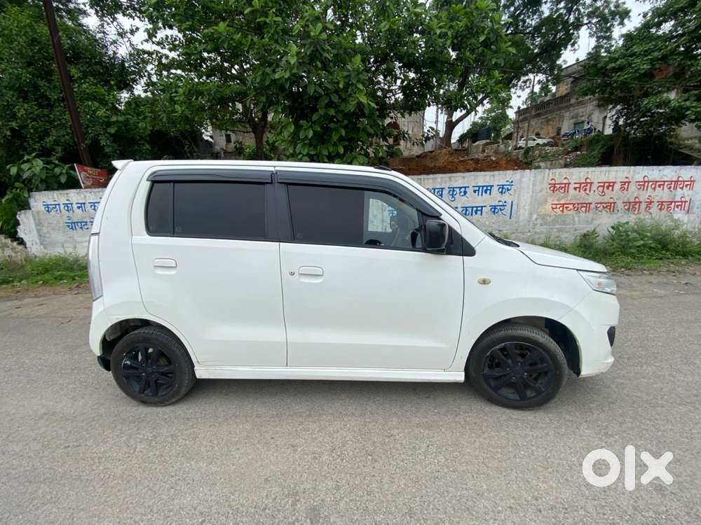 Maruti Suzuki Wagon R Stingray 2014 Petrol Well Maintained