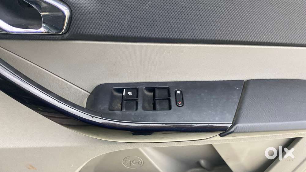 Tata Tiago 1.2 Revotron Xz, 2016, Petrol