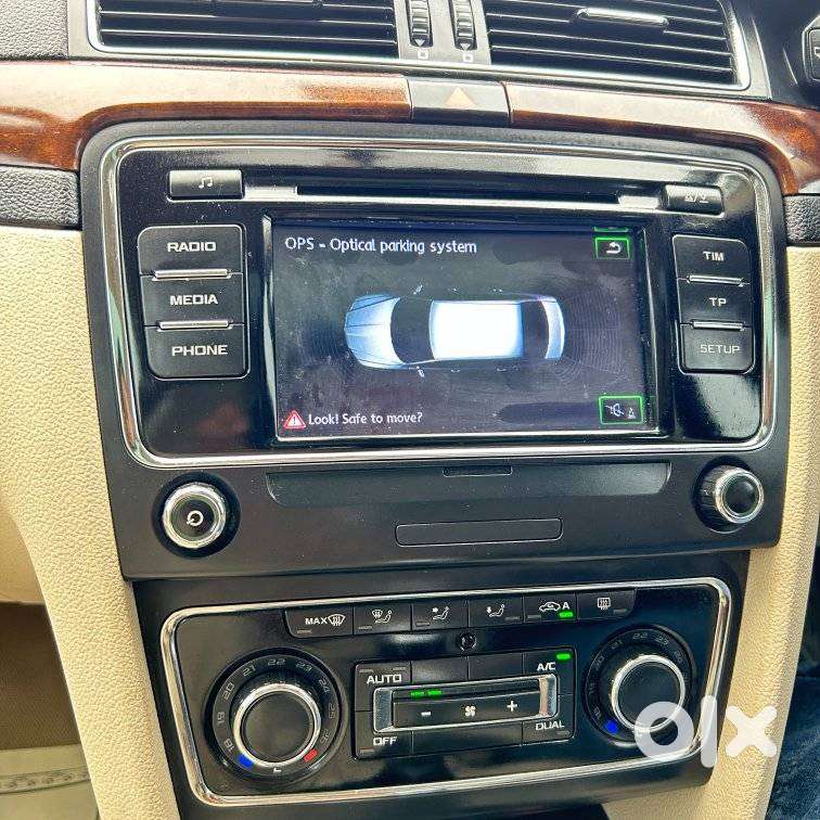 Skoda Superb Lk 1.8 Tsi At, 2015, Petrol