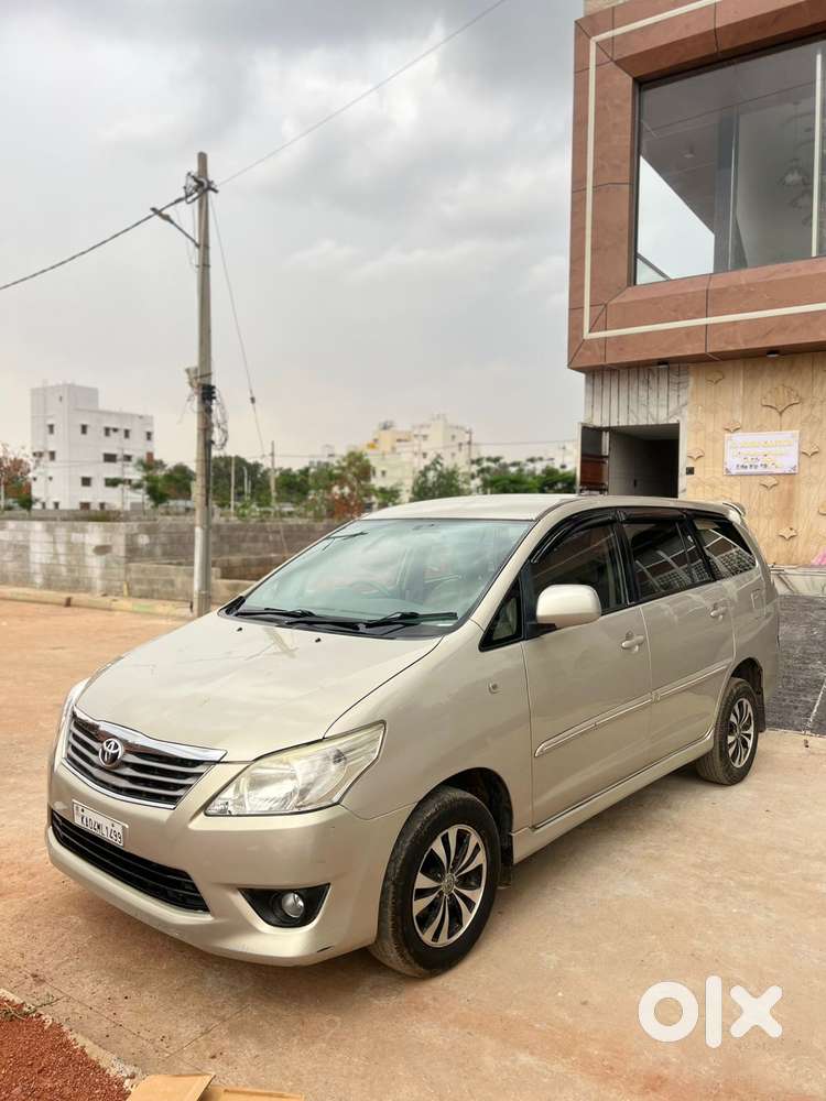 Toyota Innova 2.5 G (diesel) 7 Seater Bs Iv, 2012, Diesel