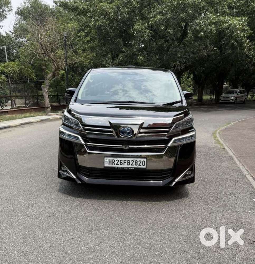 Toyota Vellfire Vip – Executive Lounge, 2023, Petrol