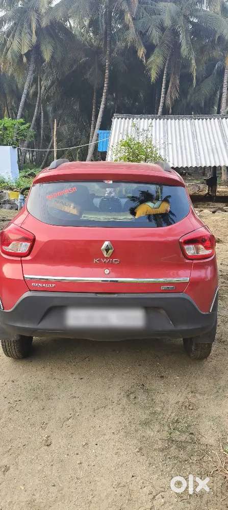 Renault Kwid At 1.0 Ladies Used Car Showroom Condition For Sales