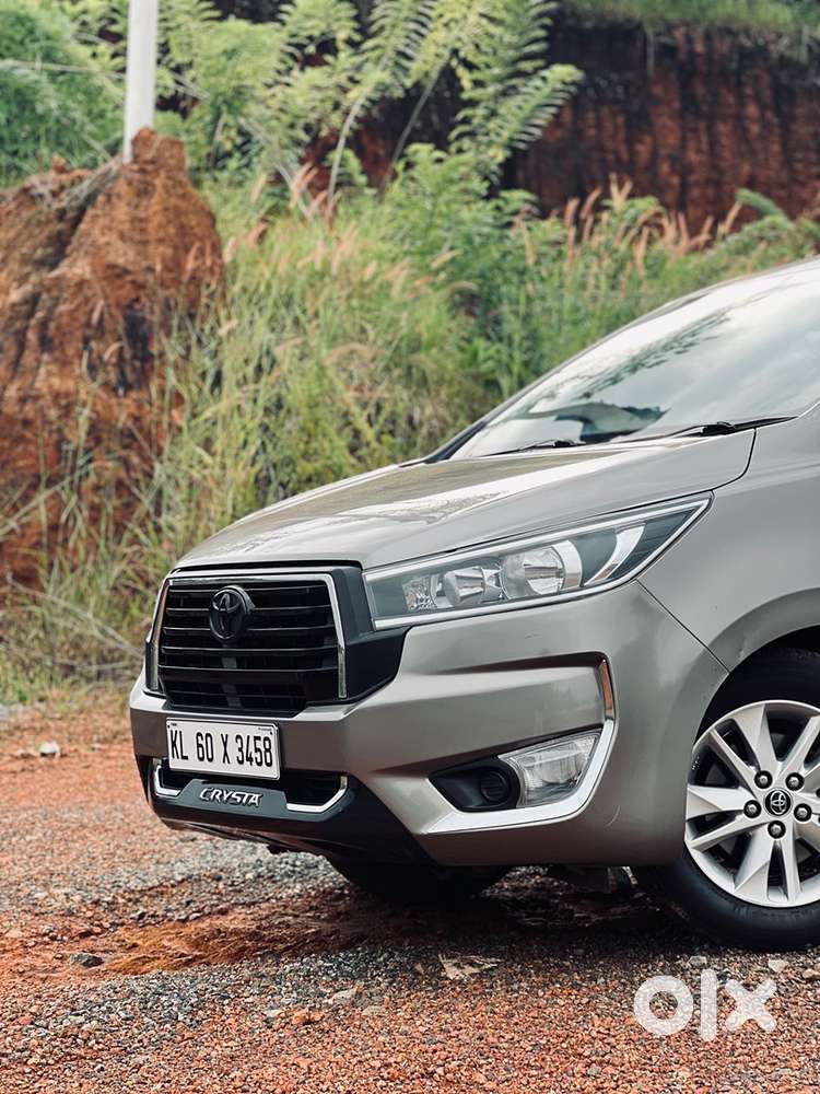 Toyota Innova Crysta 2019