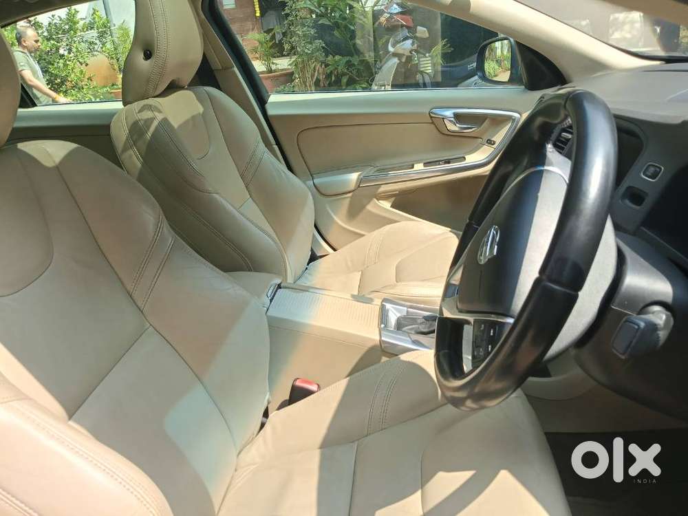 Volvo S60 2014 Diesel Well Maintained