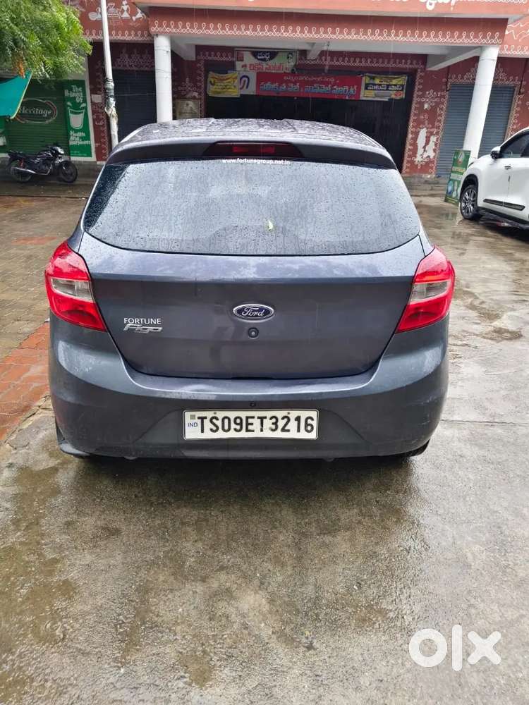 Ford Figo Titanium Petrol 2017