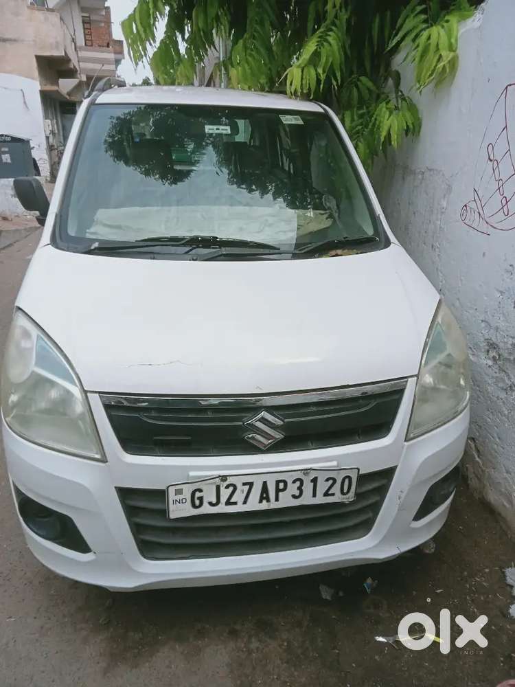 Maruti Suzuki Wagon R 2015 Petrol 77000 Km Driven, White Colour