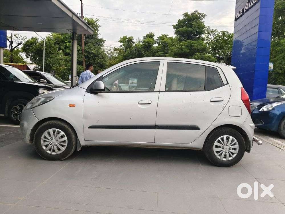 Hyundai I10 Sportz, 2017, Petrol