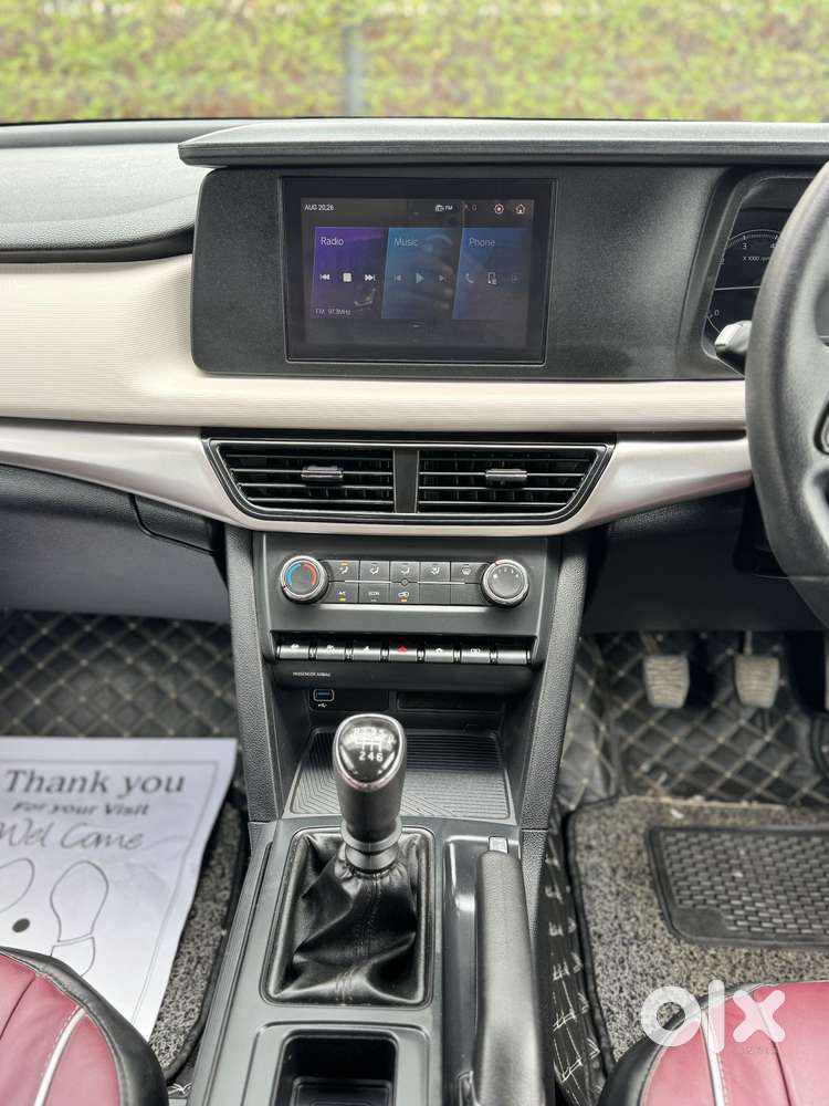 Mahindra Xuv700 2.2 Mx Diesel Mt 5 Str, 2023, Diesel