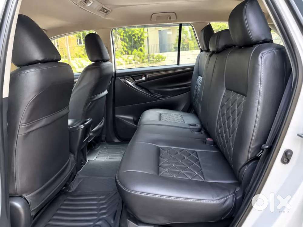 Toyota Innova Crysta [2020-ongoing] 2.4 Gx 8 Str, 2017, Diesel