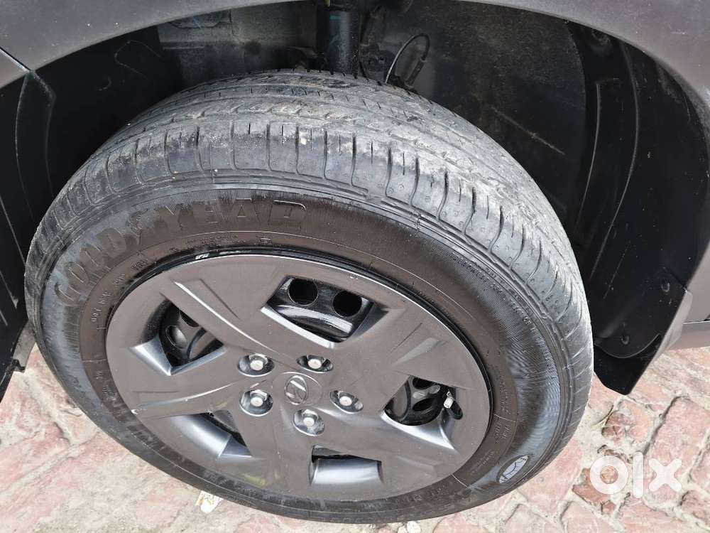Model 28 March 2023 New Brand Hyundai Venue Car