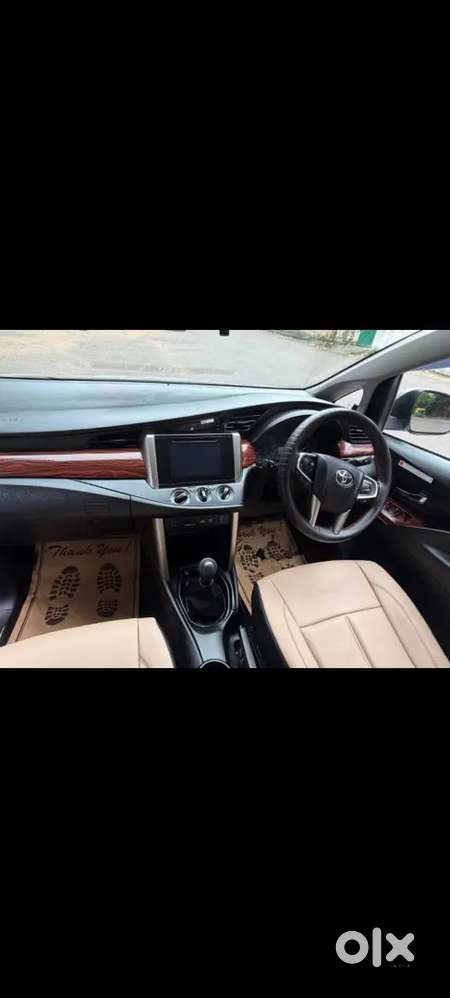 Toyota Innova Crysta 2018 Plus Mt