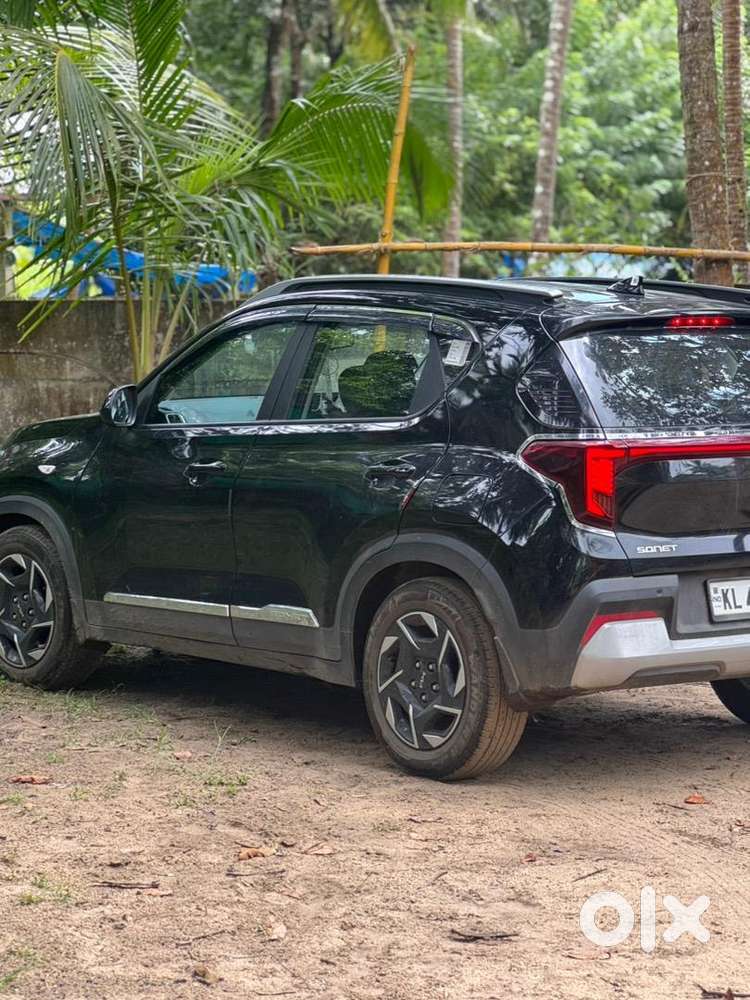 Kia Sonet 2024 Petrol 14000 Km Driven