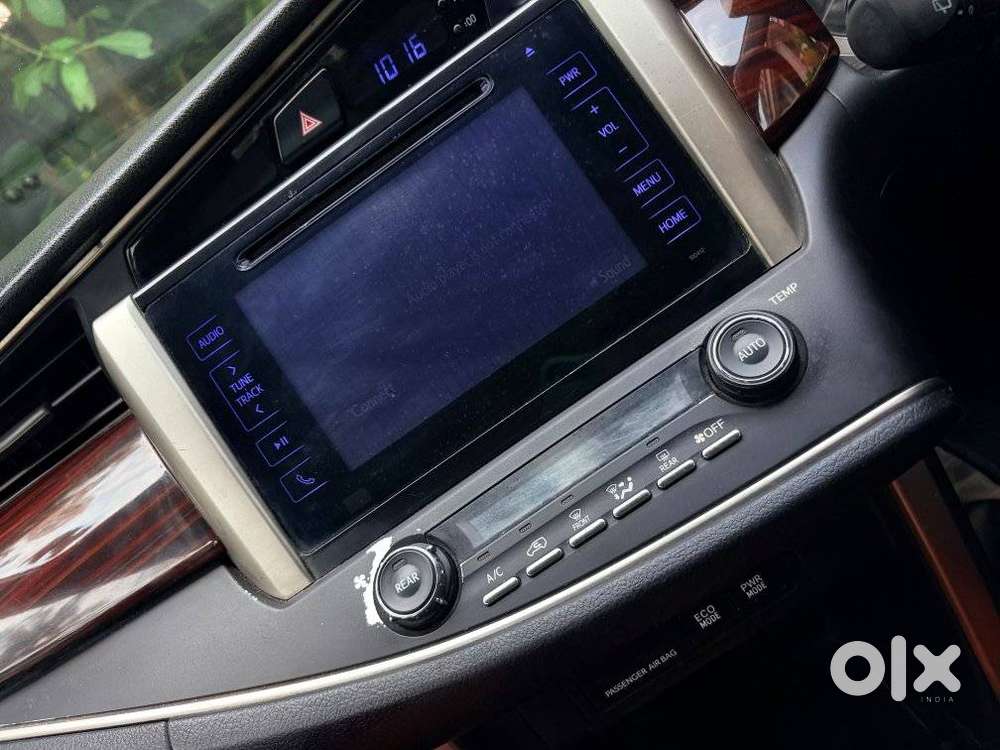 Toyota Innova Crysta 2.4 V, 2017, Diesel