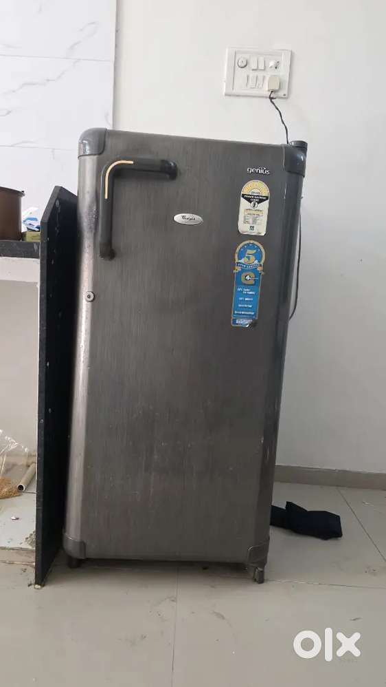 Whirlpool fridge in good condition