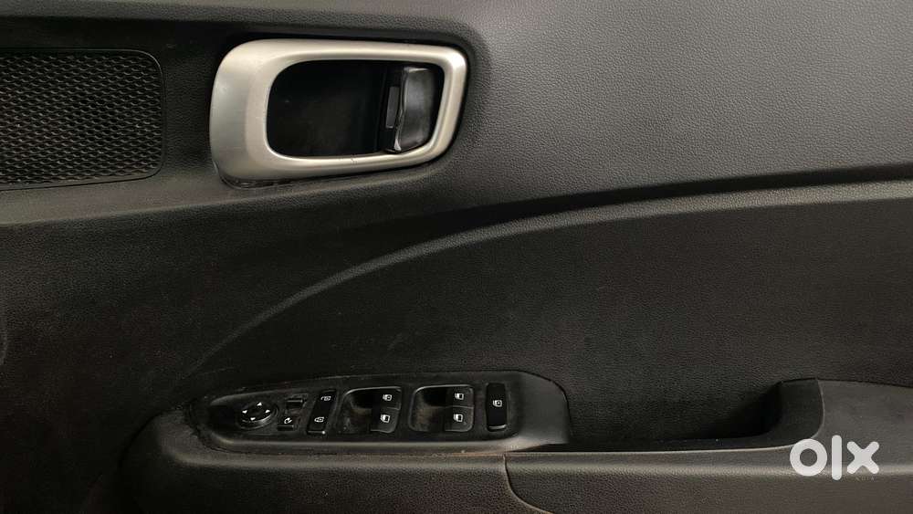 Hyundai Venue 1.2 S Plus, 2021, Petrol