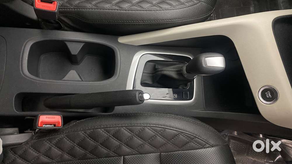 Nissan Magnite 1.0 Xv Premium Turbo Cvt, 2022, Petrol