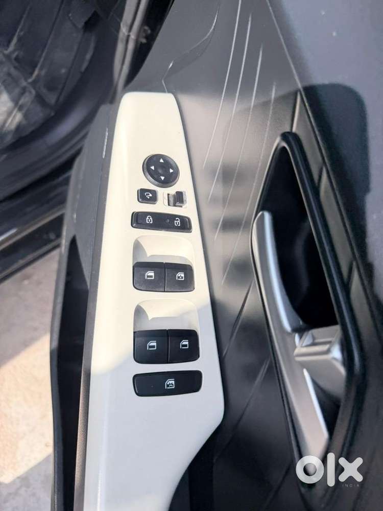 Hyundai Verna 2023 Sx(o) Ivt Autometic