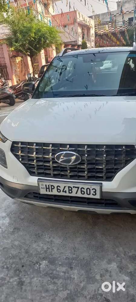 Hyundai Venue 2019 Petrol 48000 Km Driven Well Maintained