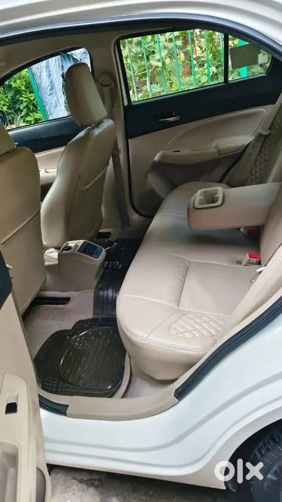Maruti Suzuki Dzire 1.2 Vxi Cng 2023