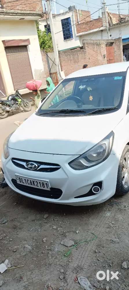 Hyundai Verna 1.6 Vtvt 2012