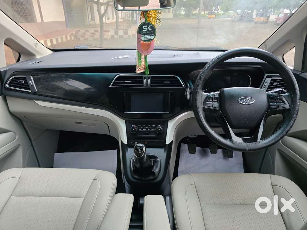 Mahindra Marazzo M8, 2019, Diesel