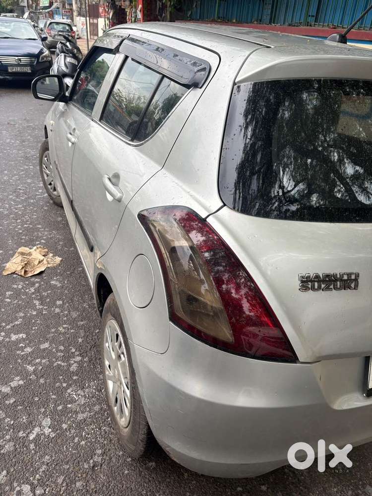 Maruti Suzuki Swift 2017 Cng & Hybrids 62000 Km Driven