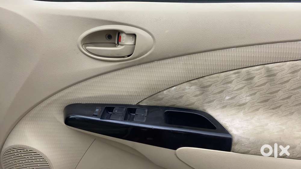 Toyota Etios Liva 1.2 Vx, 2017, Petrol